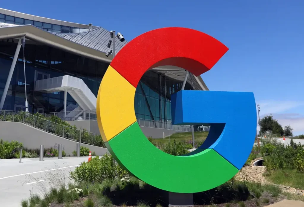 Saham Google Anjlok, Pencarian di Google Menghadapi Krisis Eksistensial dan Investasi Besar di AI Menjadi Tanda Tanya